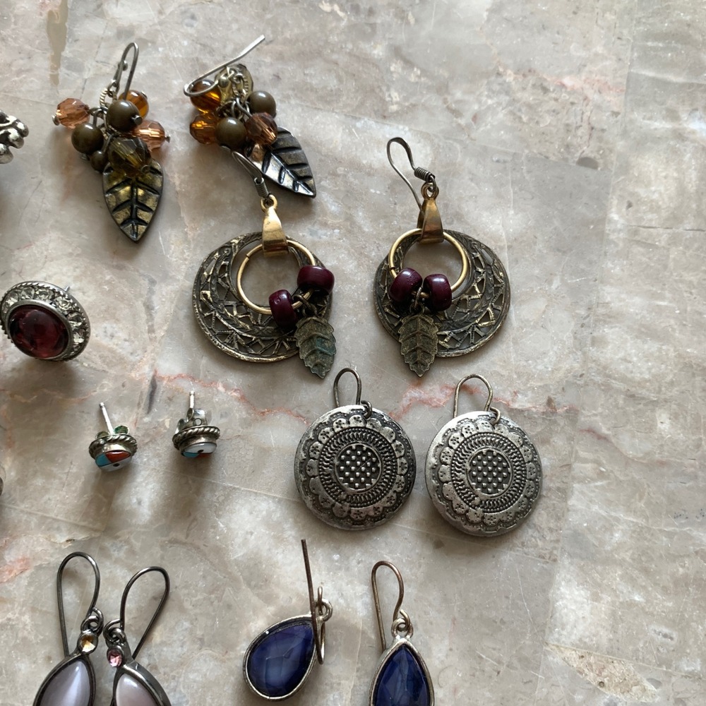 Vintage Boho Earring Lot 10 Pairs Mixed Metals Turquoise Red Blue Leaf Charms - Picture 3 of 8